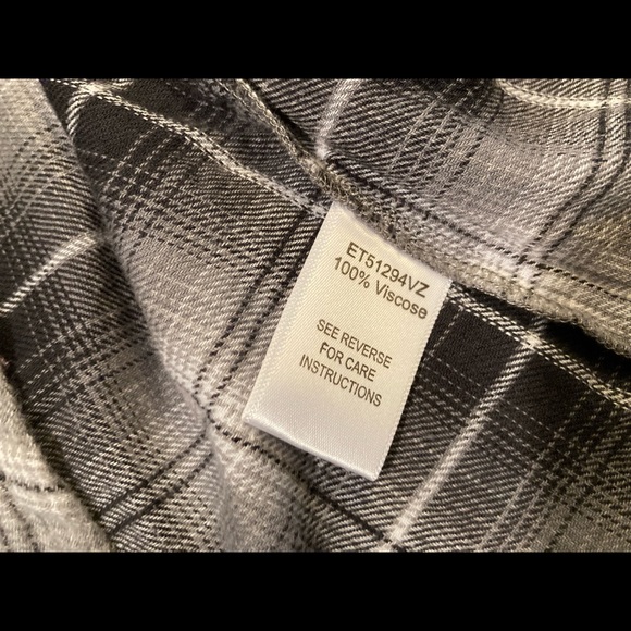 Gray Black Plaid Button Down Short Sleeve Womens Small Shirt Top Crème ModCloth - Picture 6 of 9